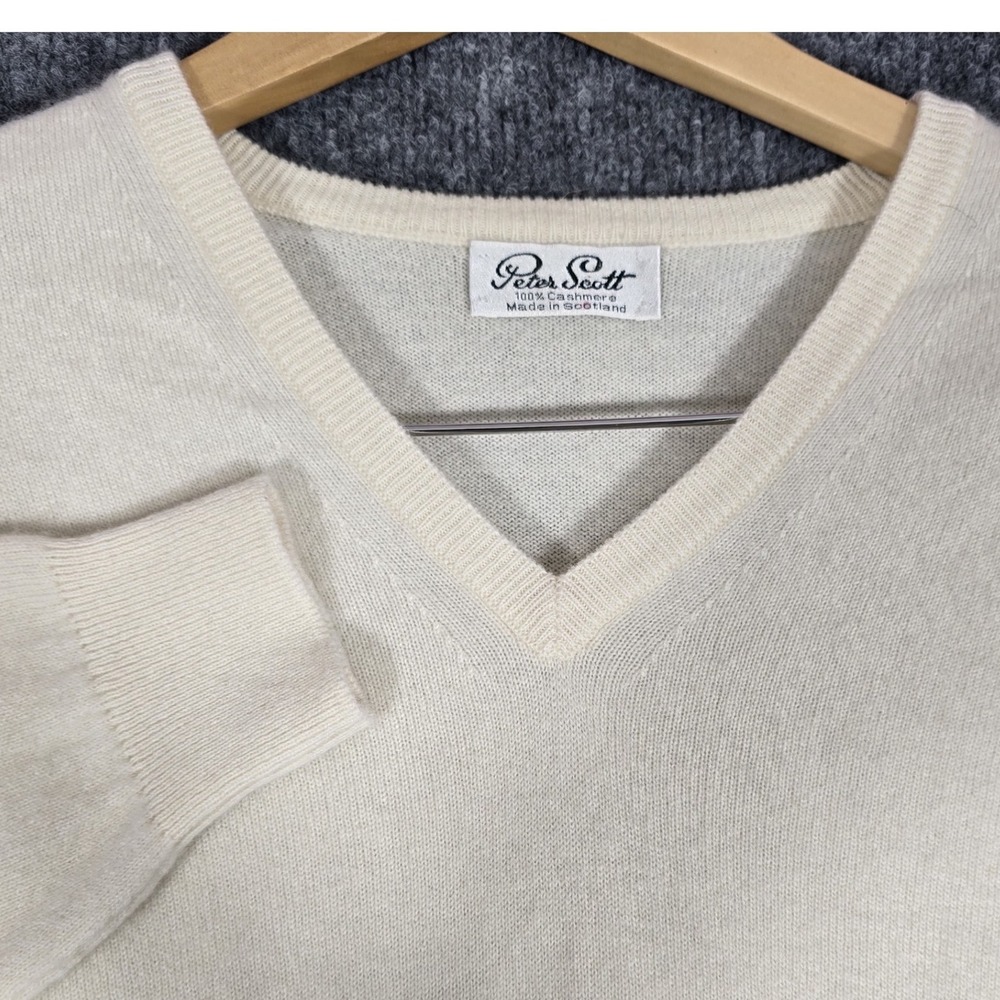 Peter Scott V-Neck Sweater Womens Medium Cream 100% Cashmere Scotland EUC